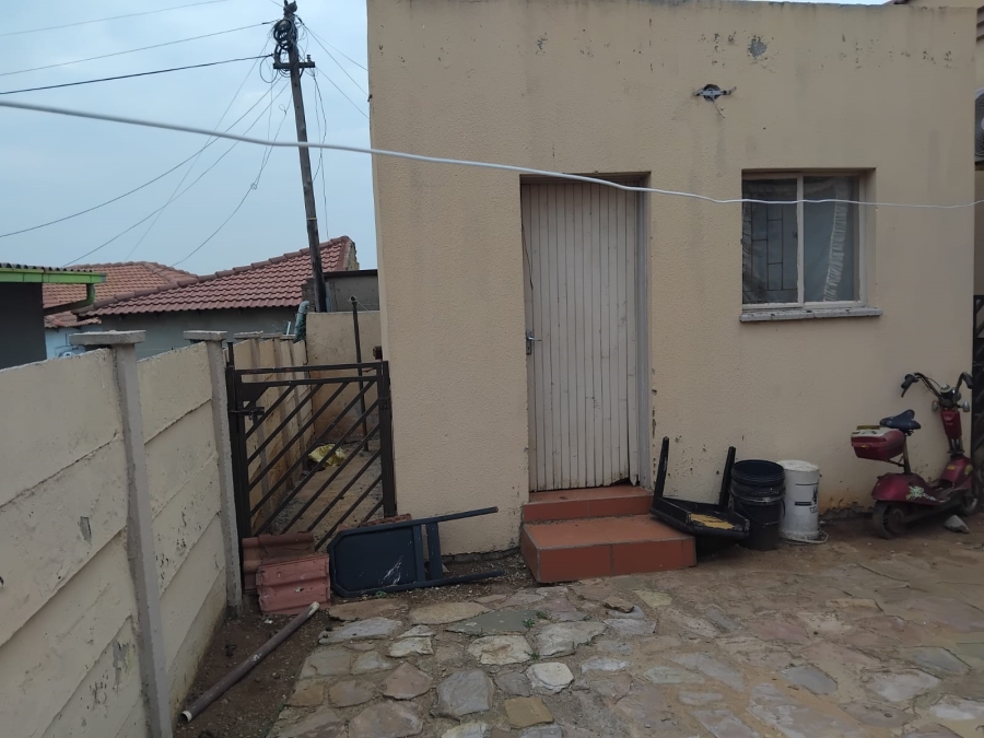 3 Bedroom Property for Sale in Zakariyya Park Gauteng