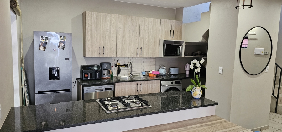 2 Bedroom Property for Sale in Ferndale Gauteng