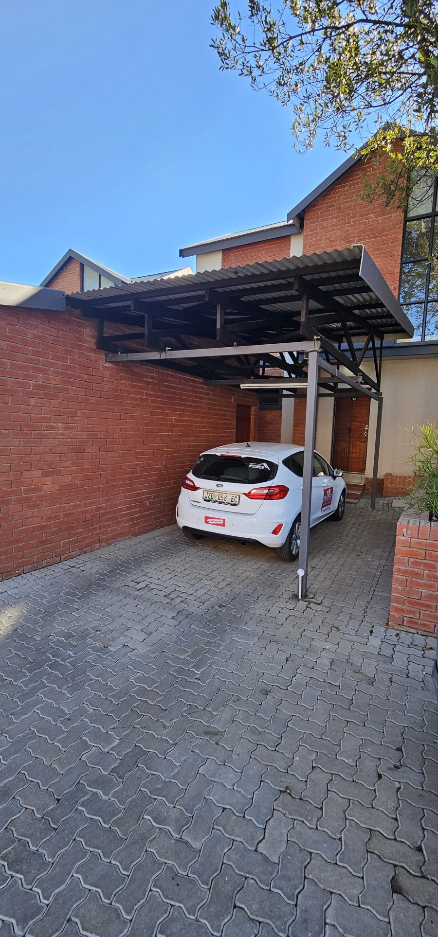 2 Bedroom Property for Sale in Ferndale Gauteng