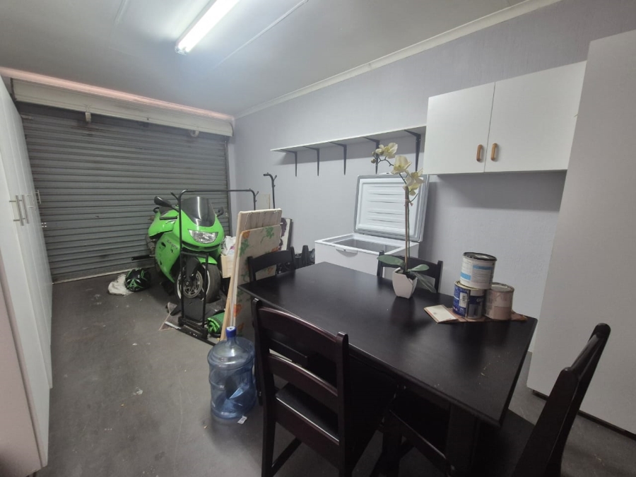 2 Bedroom Property for Sale in Krugersdorp North Gauteng