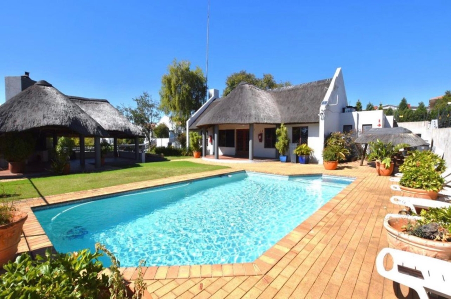1 Bedroom Property for Sale in Morningside Gauteng