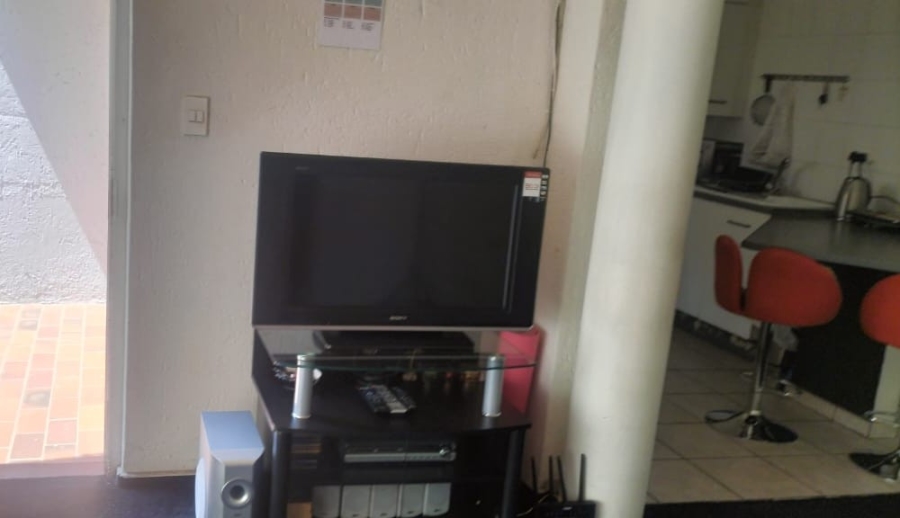 1 Bedroom Property for Sale in Morningside Gauteng