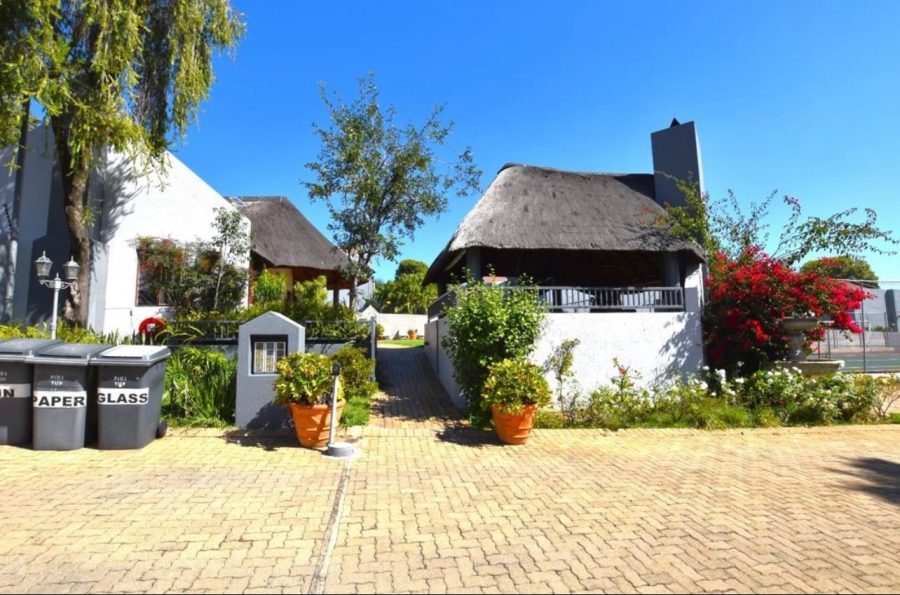 1 Bedroom Property for Sale in Morningside Gauteng
