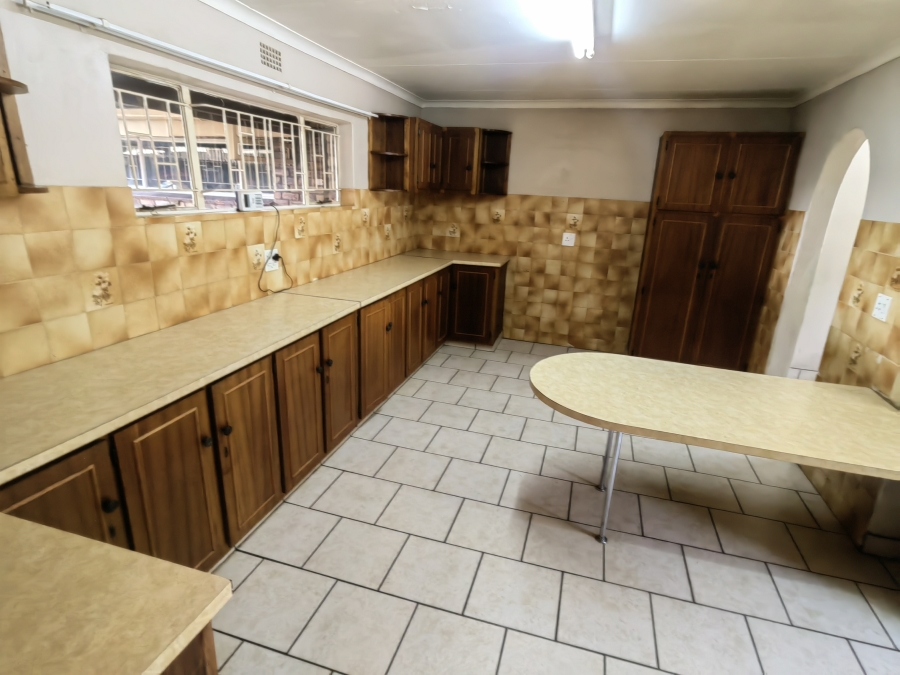 5 Bedroom Property for Sale in Rensburg Gauteng