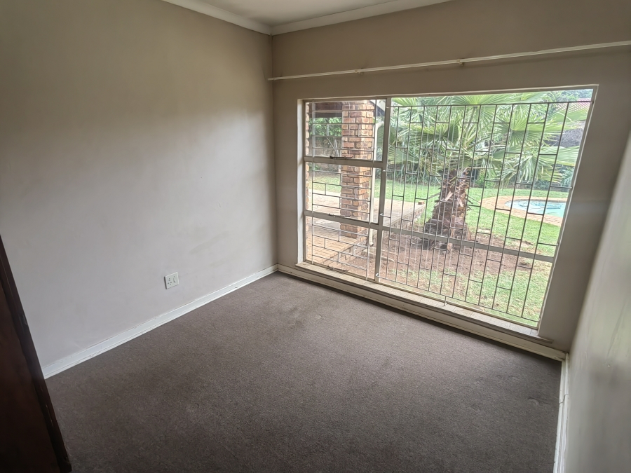 5 Bedroom Property for Sale in Rensburg Gauteng