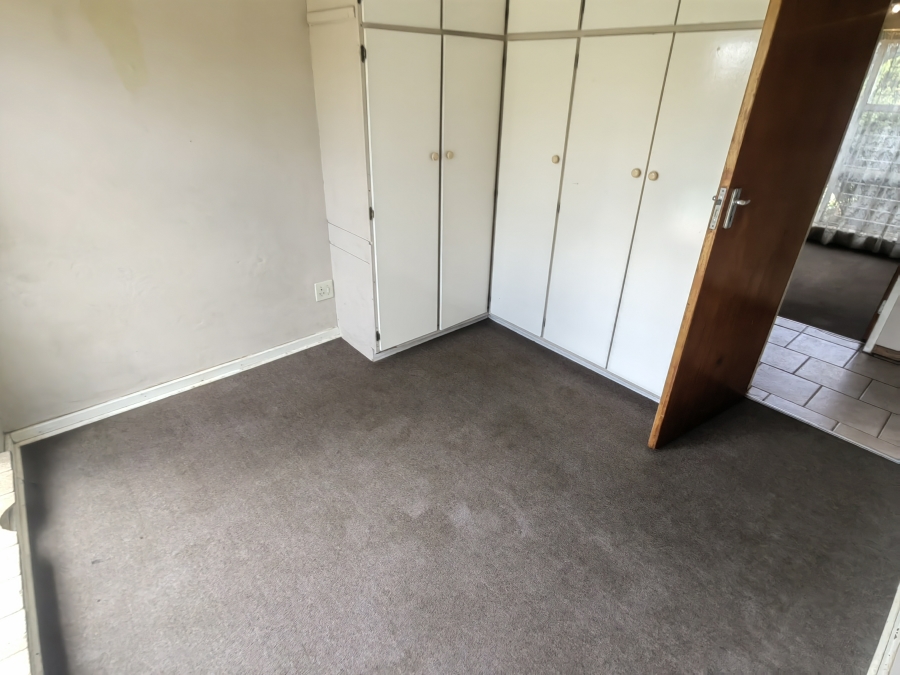 5 Bedroom Property for Sale in Rensburg Gauteng