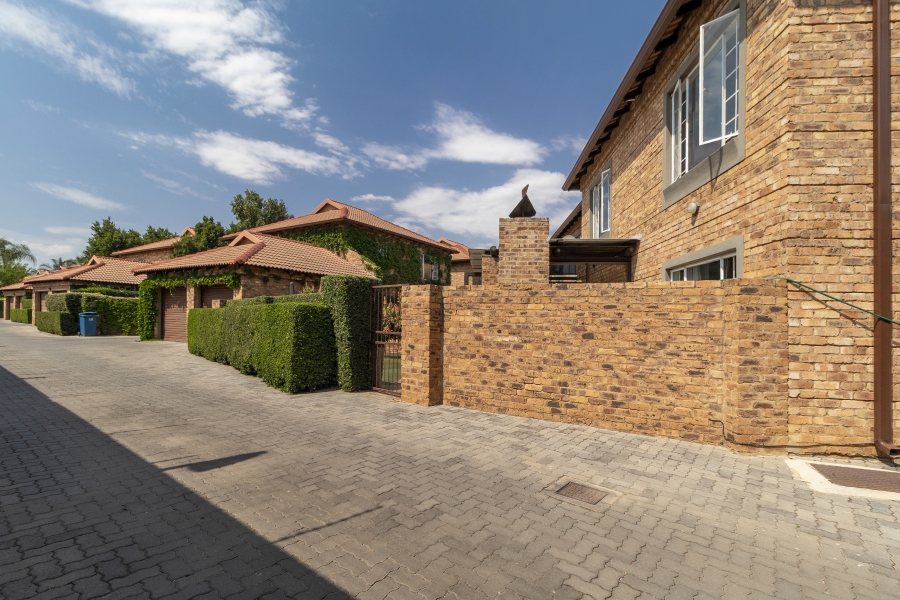 3 Bedroom Property for Sale in Six Fountains Residential Estate Gauteng