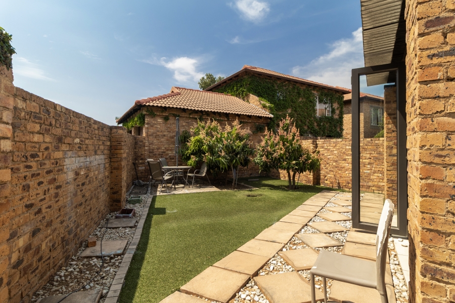 3 Bedroom Property for Sale in Six Fountains Residential Estate Gauteng