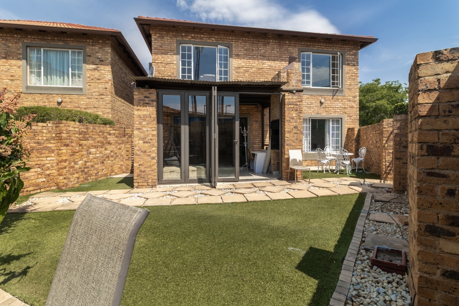 3 Bedroom Property for Sale in Six Fountains Residential Estate Gauteng