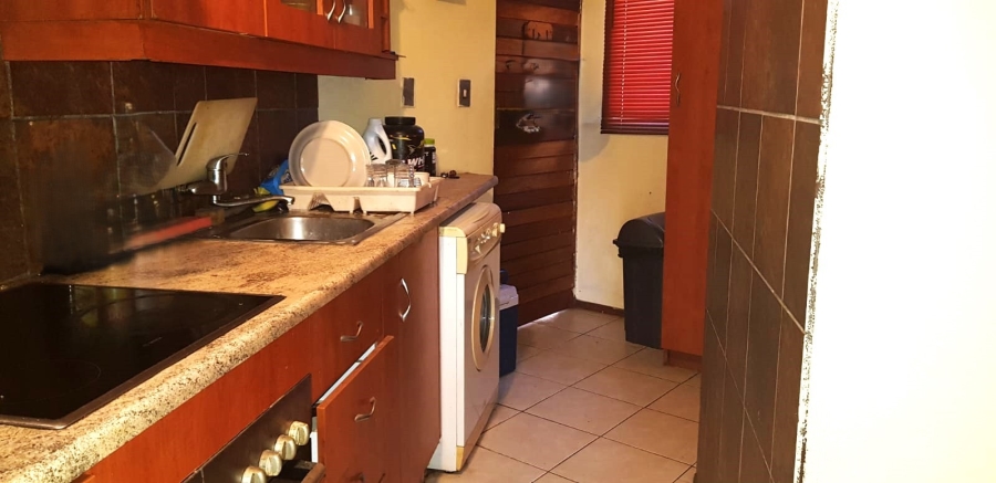 2 Bedroom Property for Sale in Wilgeheuwel Gauteng