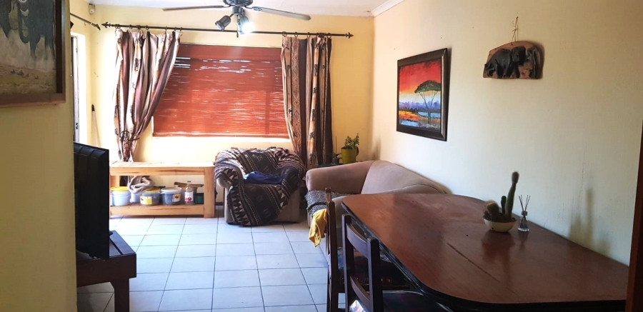 2 Bedroom Property for Sale in Wilgeheuwel Gauteng