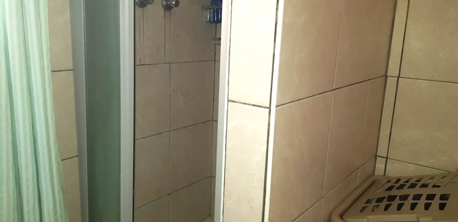 2 Bedroom Property for Sale in Wilgeheuwel Gauteng