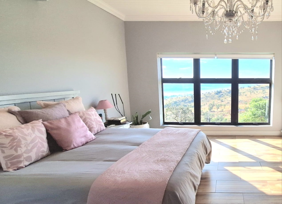 6 Bedroom Property for Sale in Protea Ridge Gauteng