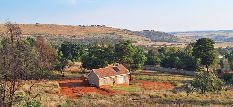 6 Bedroom Property for Sale in Protea Ridge Gauteng