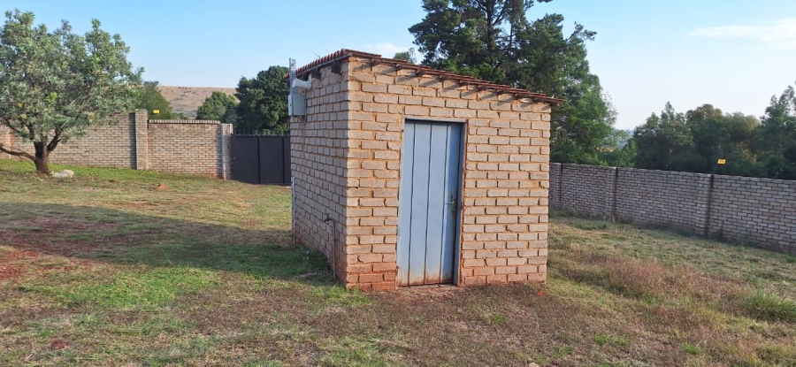 6 Bedroom Property for Sale in Protea Ridge Gauteng