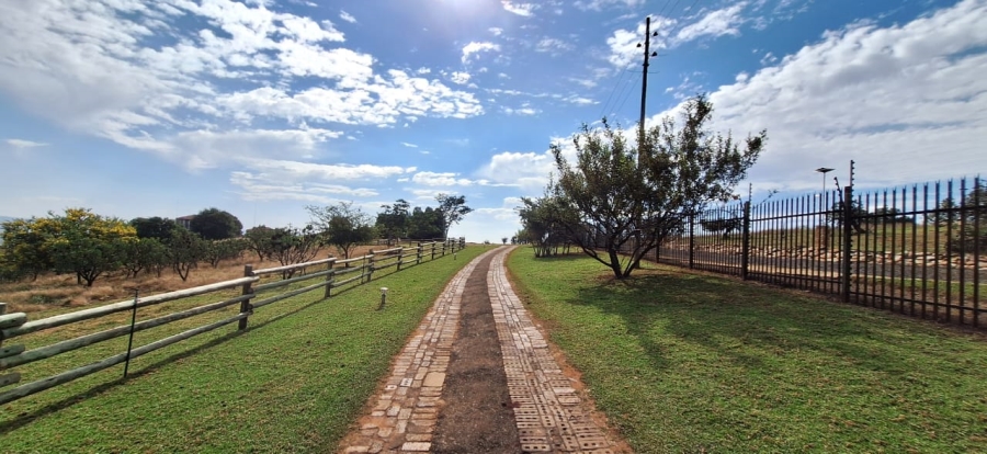 6 Bedroom Property for Sale in Protea Ridge Gauteng