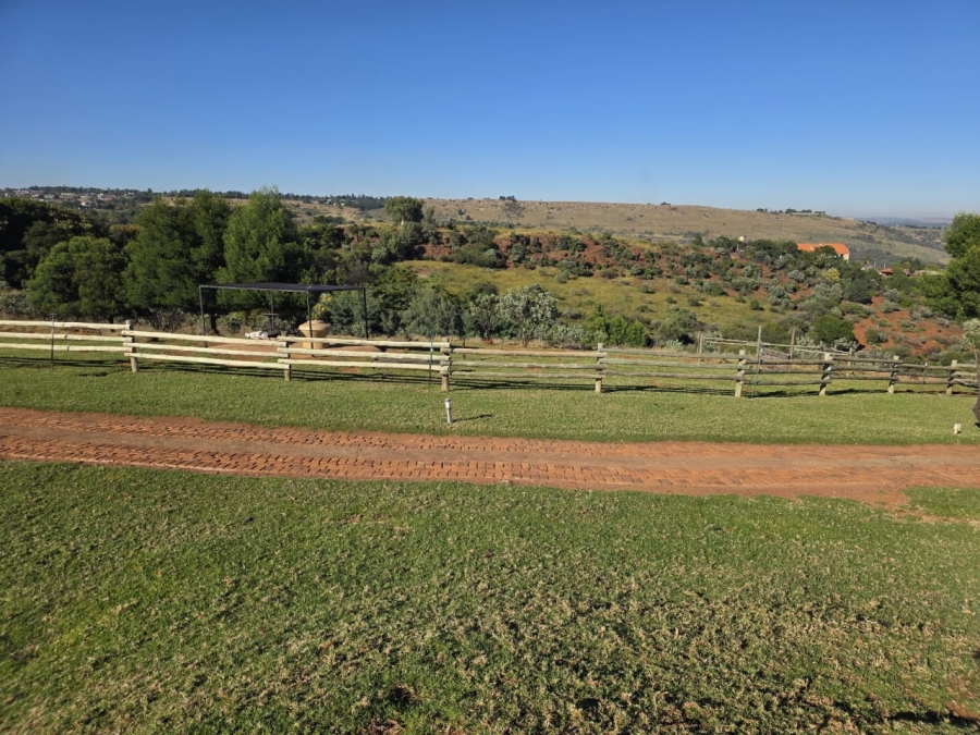 6 Bedroom Property for Sale in Protea Ridge Gauteng