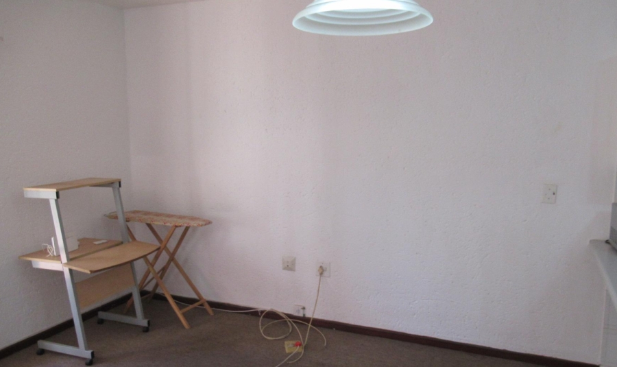 1 Bedroom Property for Sale in Morningside Gauteng