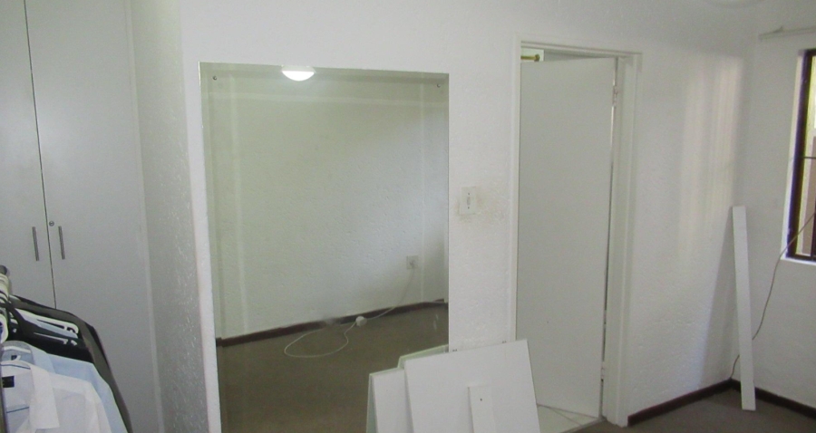 1 Bedroom Property for Sale in Morningside Gauteng