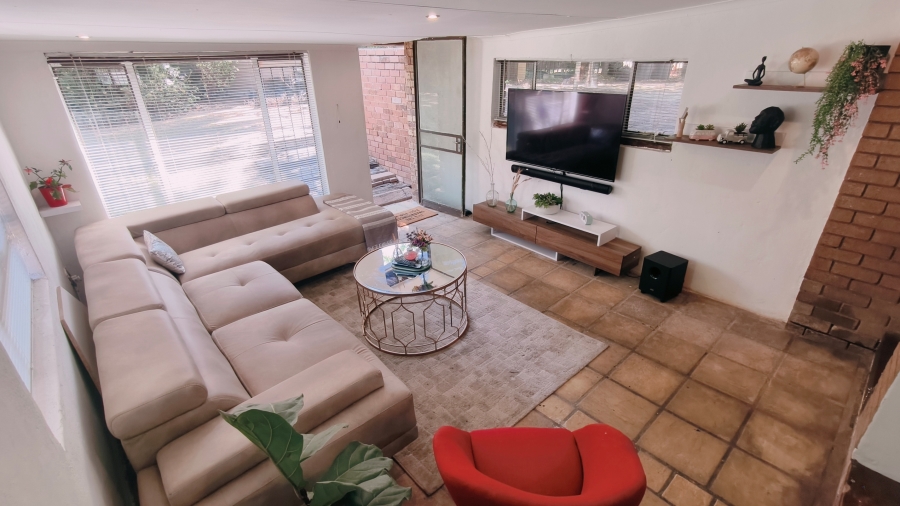 4 Bedroom Property for Sale in The Reeds Gauteng