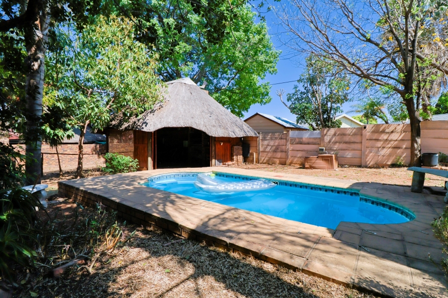 4 Bedroom Property for Sale in The Reeds Gauteng