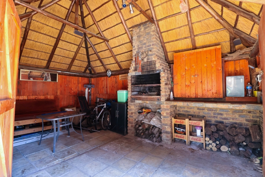 4 Bedroom Property for Sale in The Reeds Gauteng