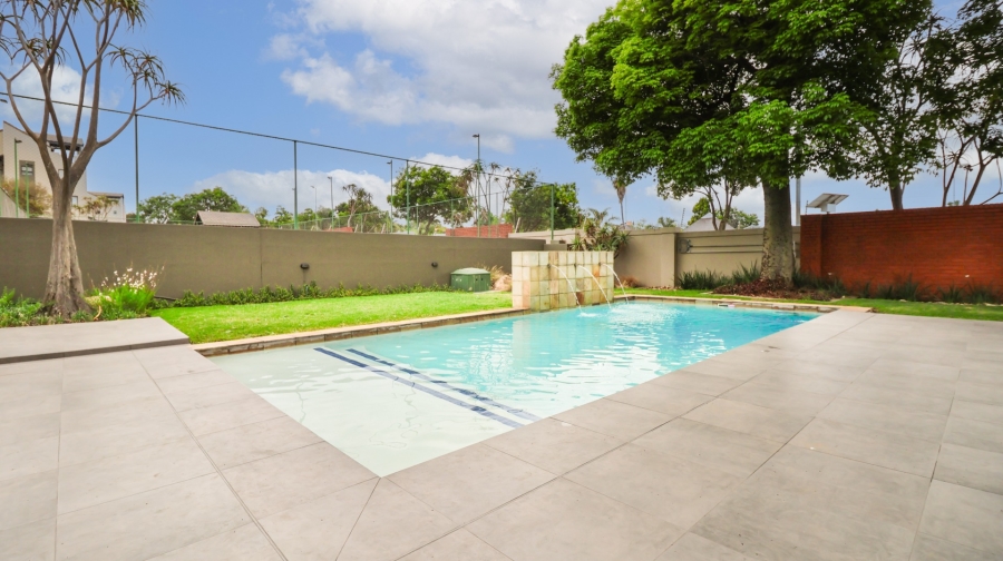 2 Bedroom Property for Sale in Lonehill Gauteng