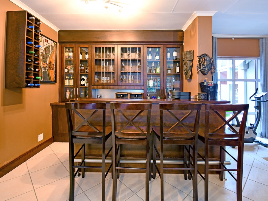 4 Bedroom Property for Sale in Sandhurst Gauteng