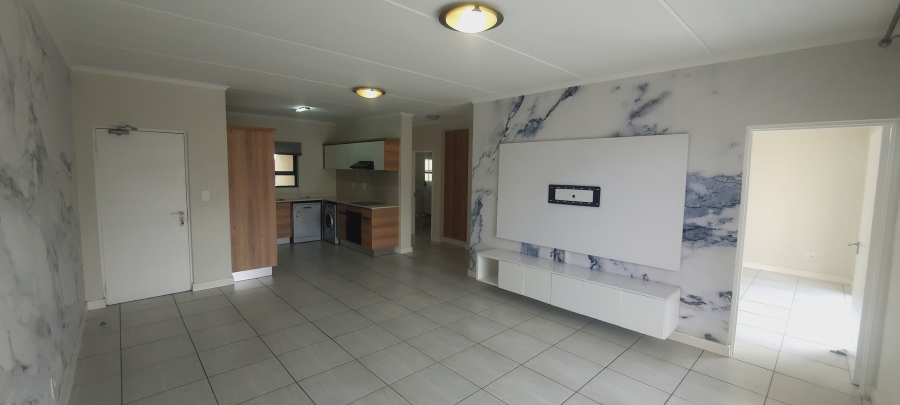 To Let 2 Bedroom Property for Rent in Waterfall Gauteng