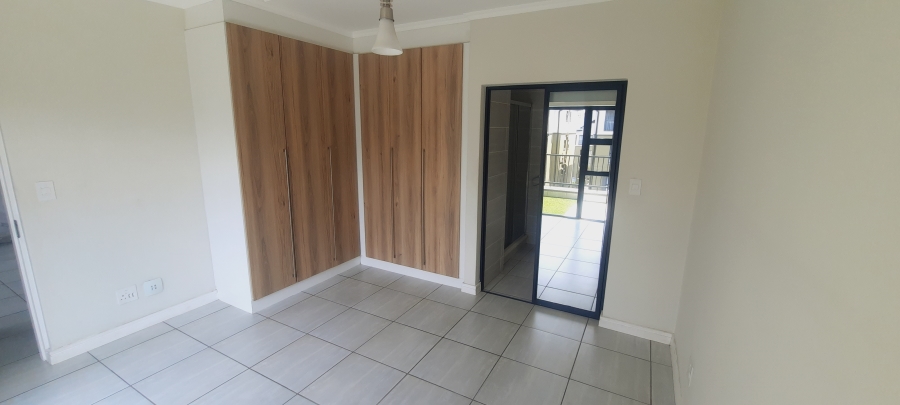 To Let 2 Bedroom Property for Rent in Waterfall Gauteng