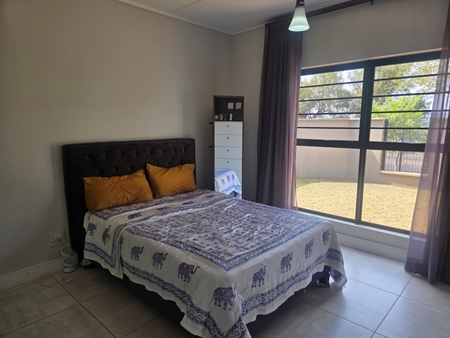 To Let 3 Bedroom Property for Rent in The Polofields Gauteng