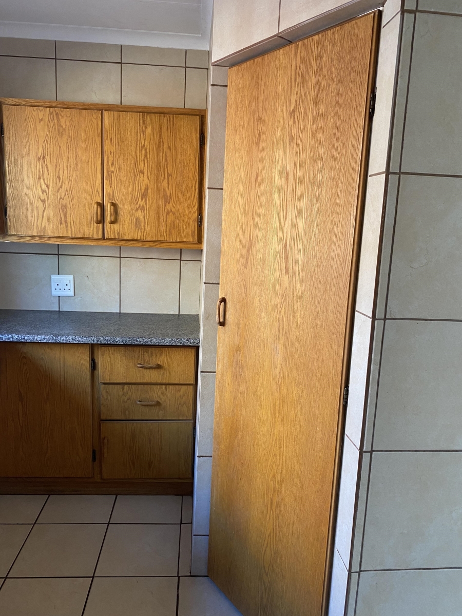 To Let 3 Bedroom Property for Rent in Rietvalleipark Gauteng