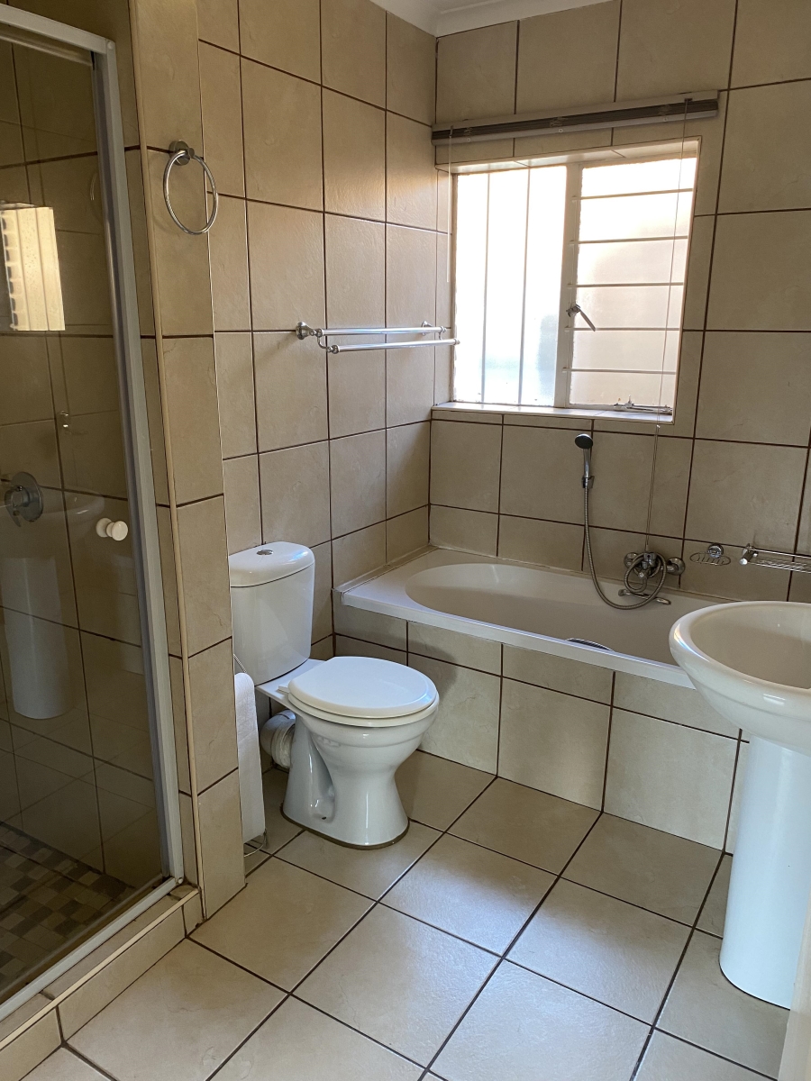 To Let 3 Bedroom Property for Rent in Rietvalleipark Gauteng