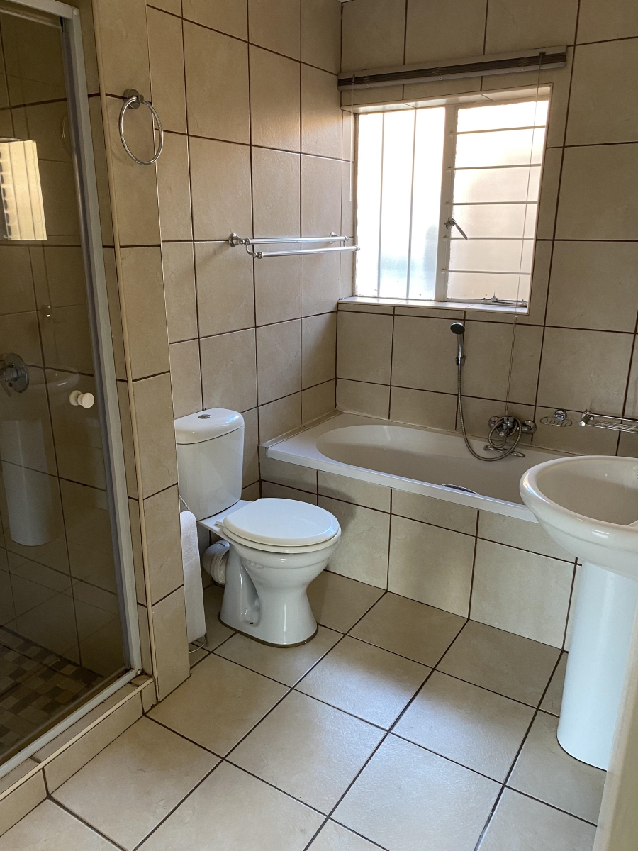 To Let 3 Bedroom Property for Rent in Rietvalleipark Gauteng