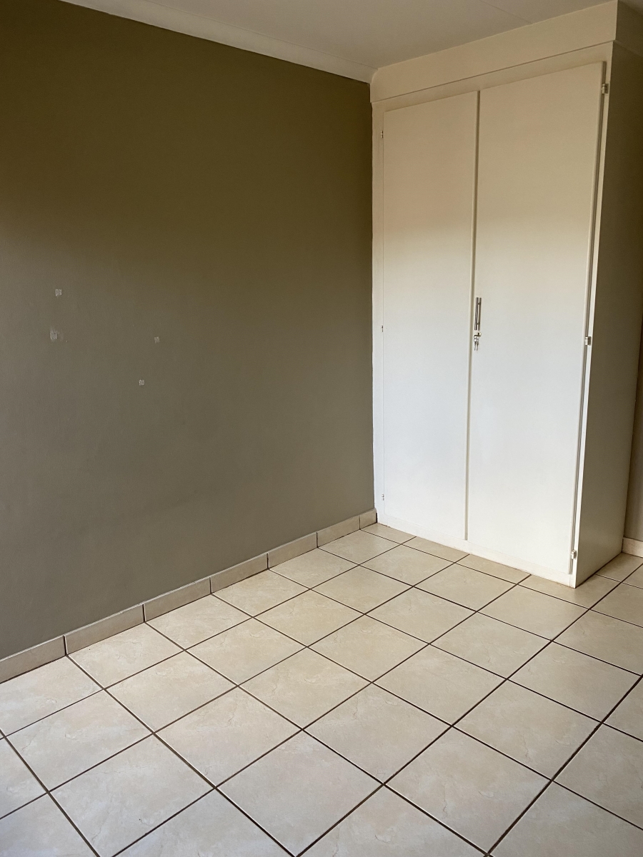 To Let 3 Bedroom Property for Rent in Rietvalleipark Gauteng