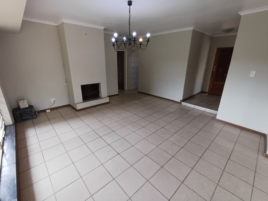5 Bedroom Property for Sale in Wilro Park Gauteng