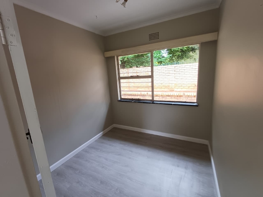 5 Bedroom Property for Sale in Wilro Park Gauteng