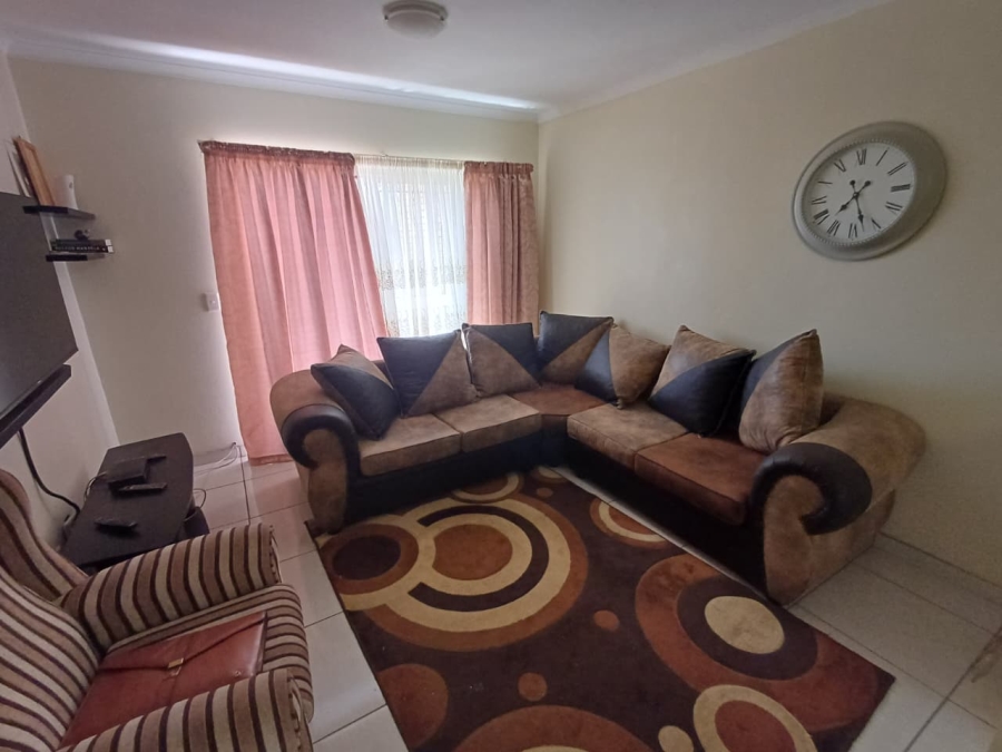 2 Bedroom Property for Sale in Noordheuwel Gauteng