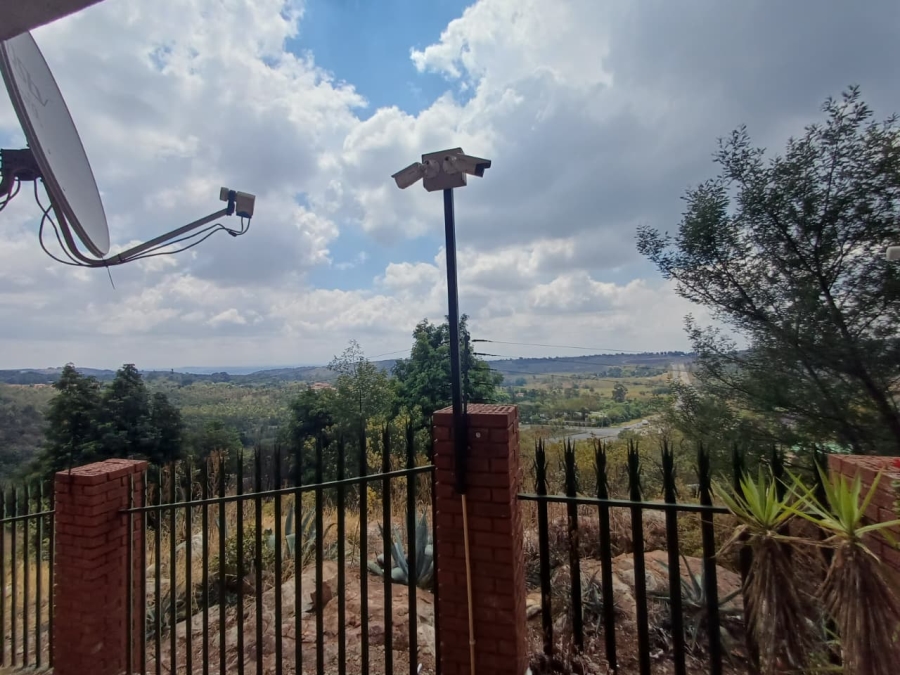2 Bedroom Property for Sale in Noordheuwel Gauteng