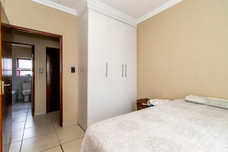 3 Bedroom Property for Sale in Halfway House Gauteng