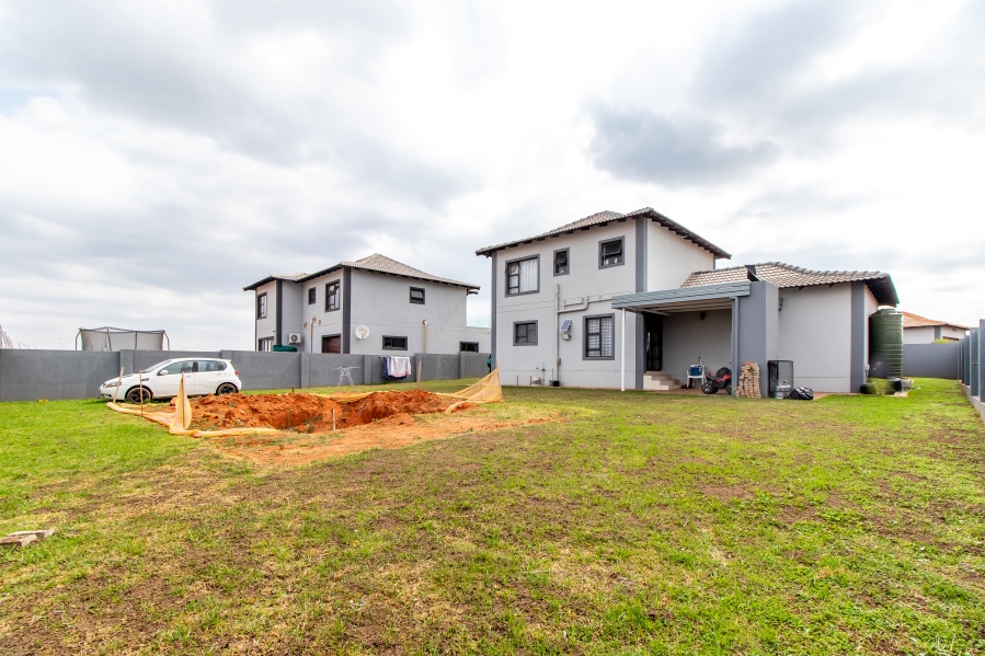 3 Bedroom Property for Sale in Halfway House Gauteng