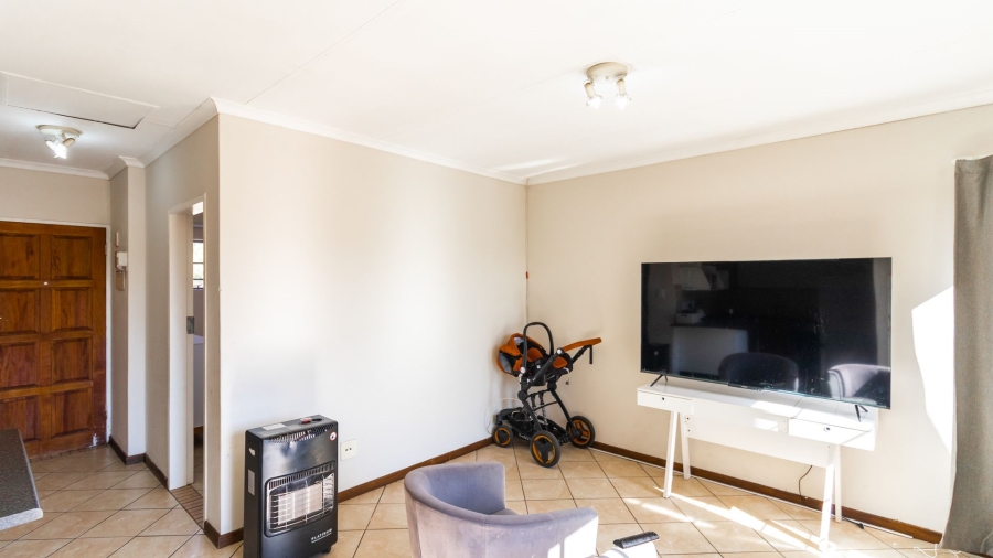 2 Bedroom Property for Sale in Noordwyk Gauteng