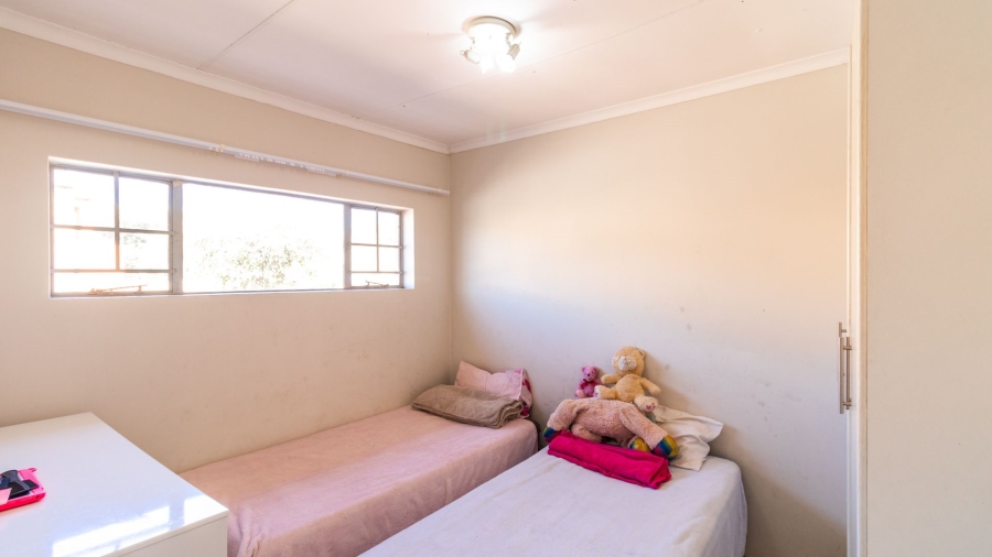2 Bedroom Property for Sale in Noordwyk Gauteng