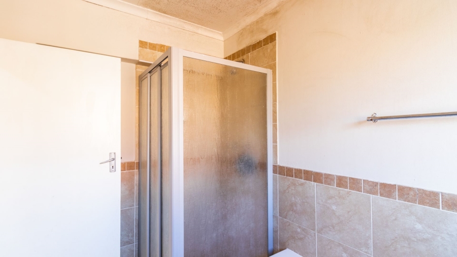 2 Bedroom Property for Sale in Noordwyk Gauteng