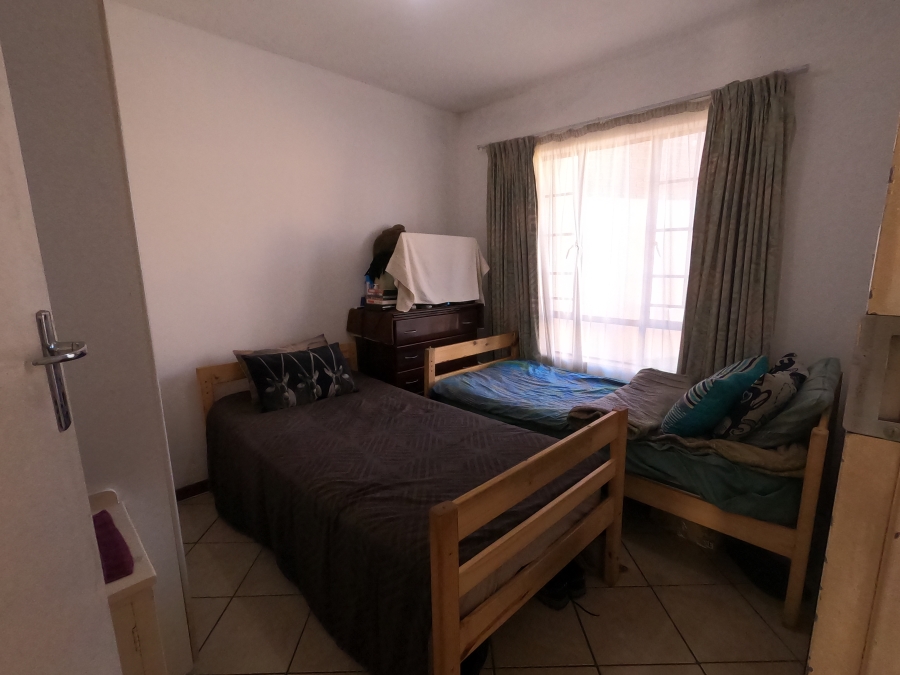 2 Bedroom Property for Sale in Erand Gardens Gauteng