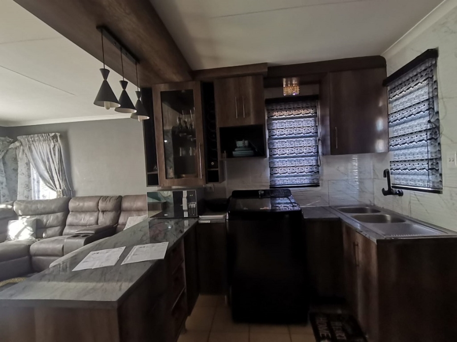3 Bedroom Property for Sale in Sky City Gauteng