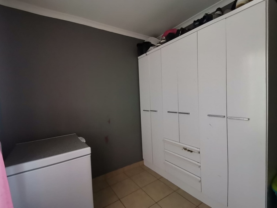 3 Bedroom Property for Sale in Sky City Gauteng