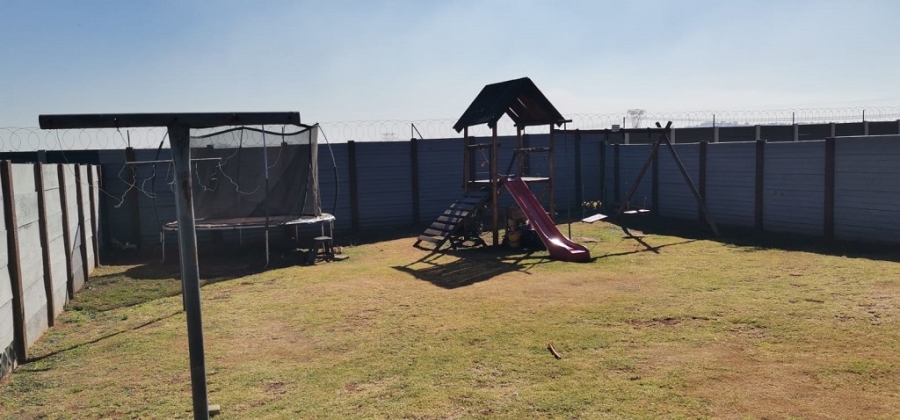 3 Bedroom Property for Sale in Sky City Gauteng