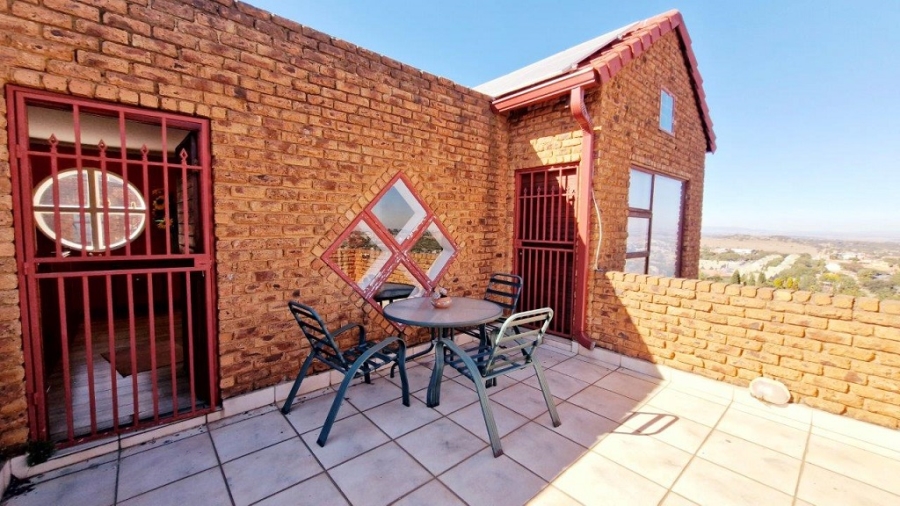 3 Bedroom Property for Sale in Bassonia Gauteng