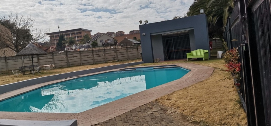 2 Bedroom Property for Sale in Mulbarton Gauteng